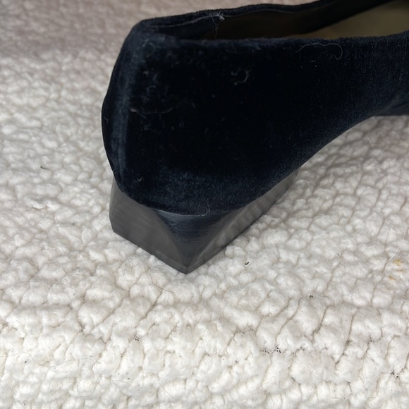 Hillary & Hanson Holly Velvet pump size 8.5 NWOT - Picture 12 of 12